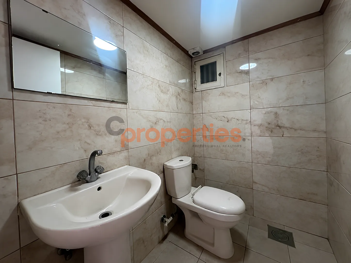 Office for rent in Burj Hammoud, Lebanon