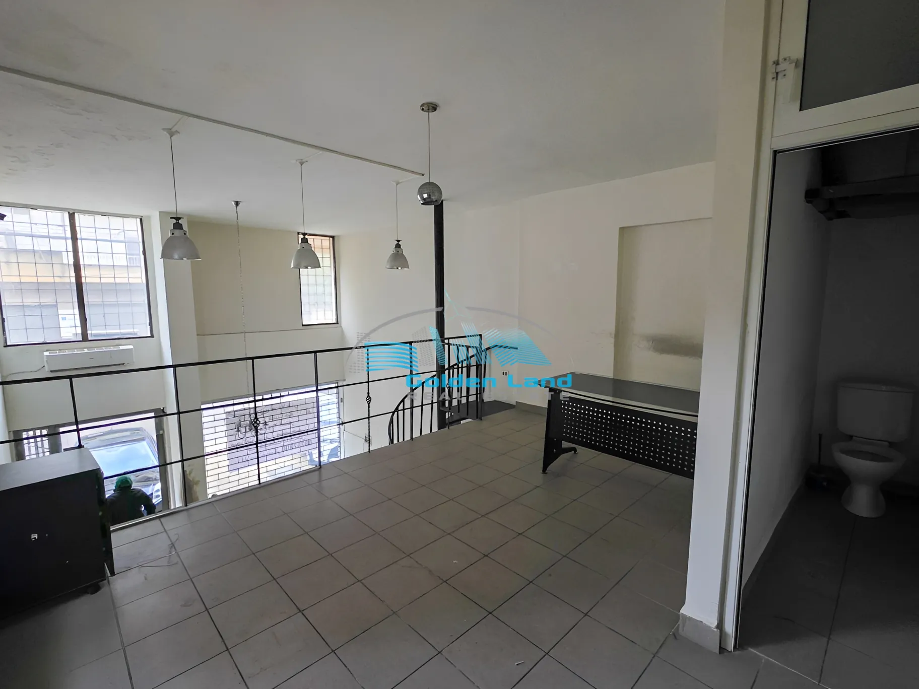 Shop for rent in Mazraat Yachoua, Lebanon