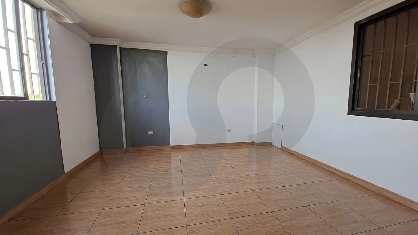 Commercial Property for Rent in Kahaleh