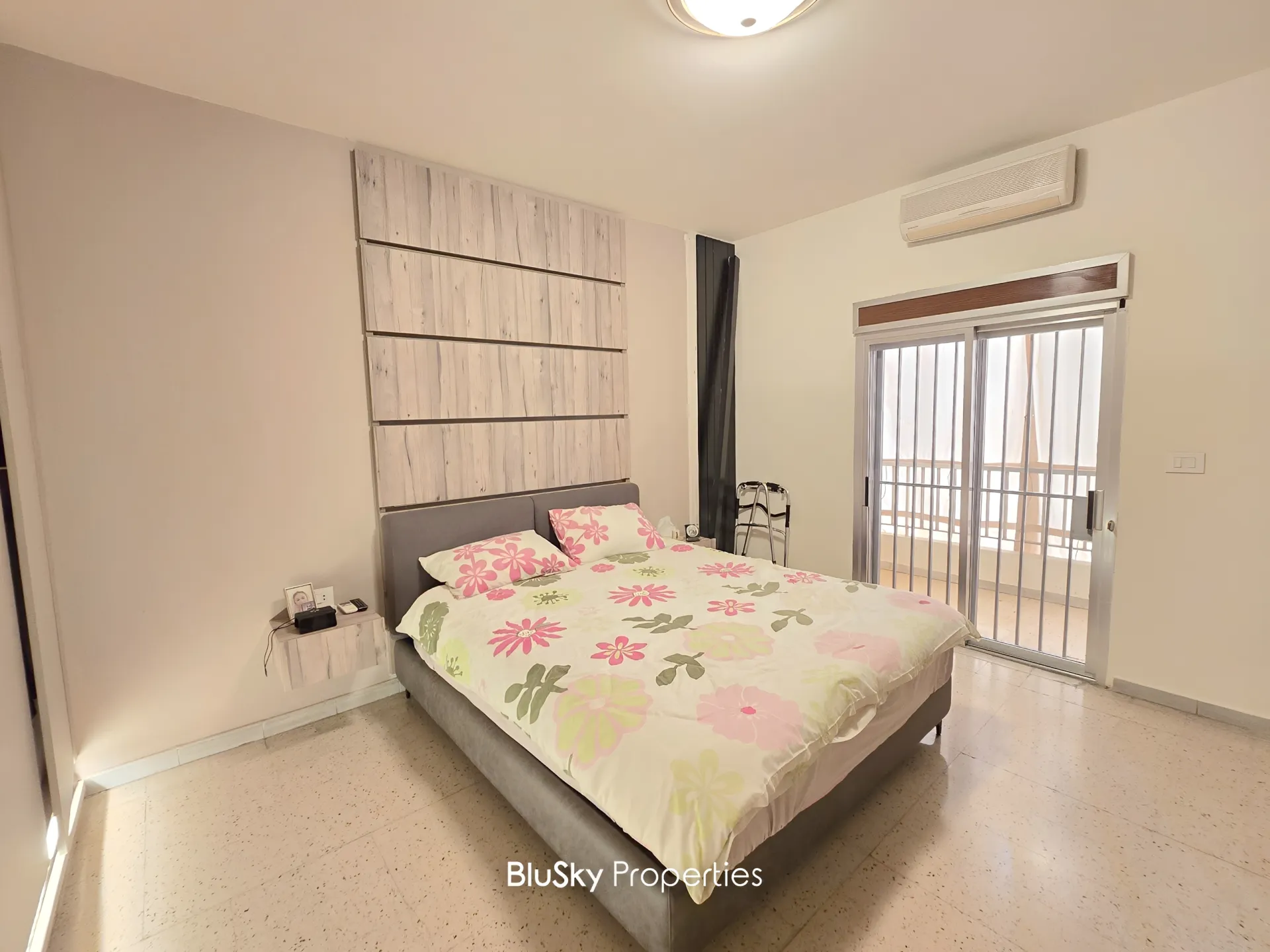Apartment for sale in Mansourieh