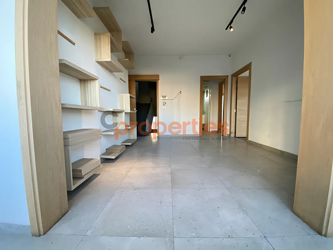 Office for Rent in Zalqa