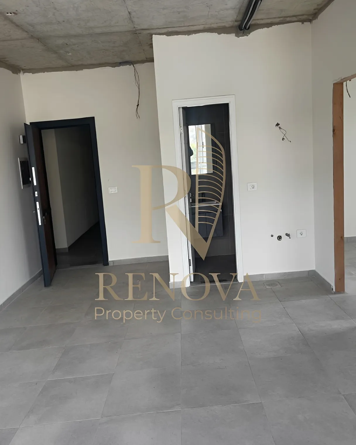 Office for rent in Dbayeh, Lebanon
