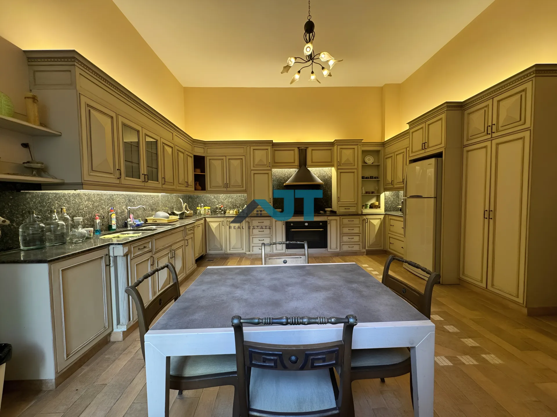 Apartment for Sale in Metn, Beit Chabeb