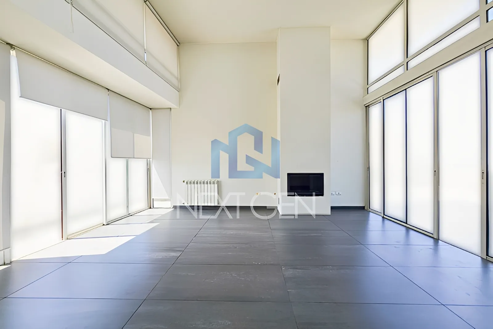 Apartment for Sale in Achrafieh - 3 bed, 4 bath
