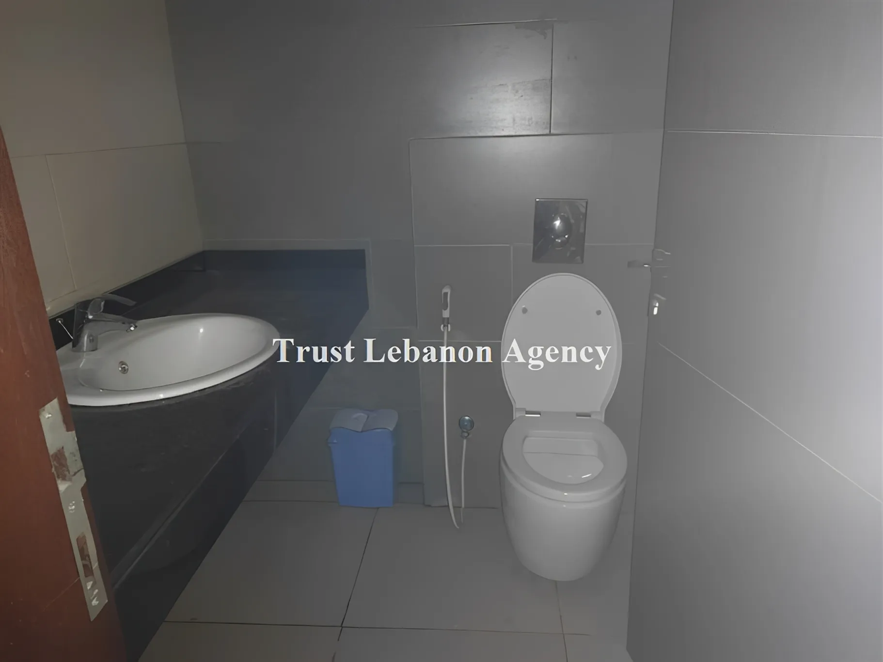 Apartment for Sale in Beirut - 3 bed, 4 bath