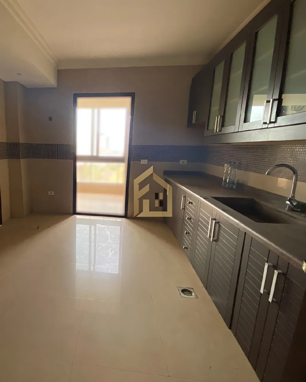 Apartment for sale in Horch Tabet