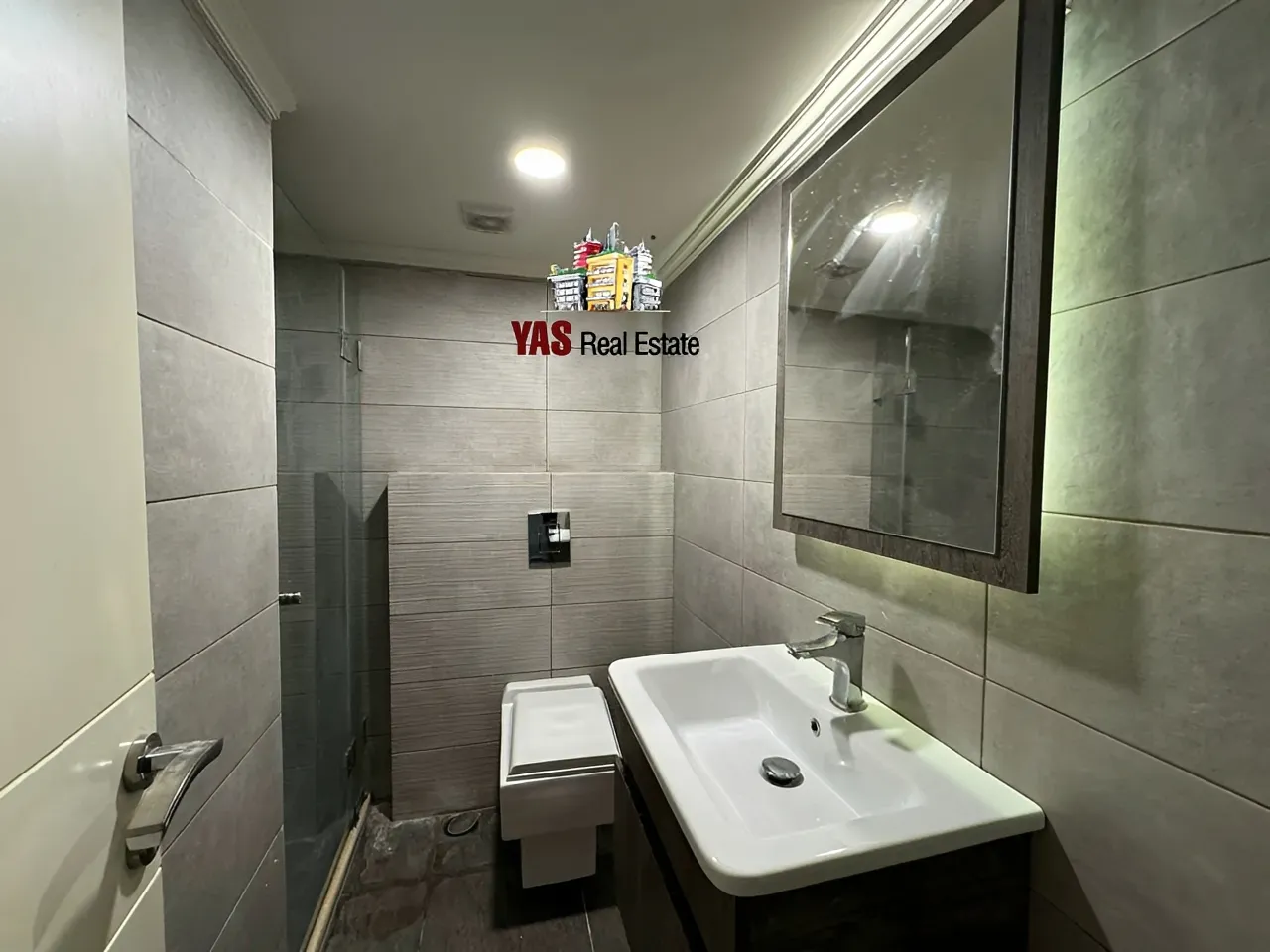 Apartment for Sale in Ballouneh