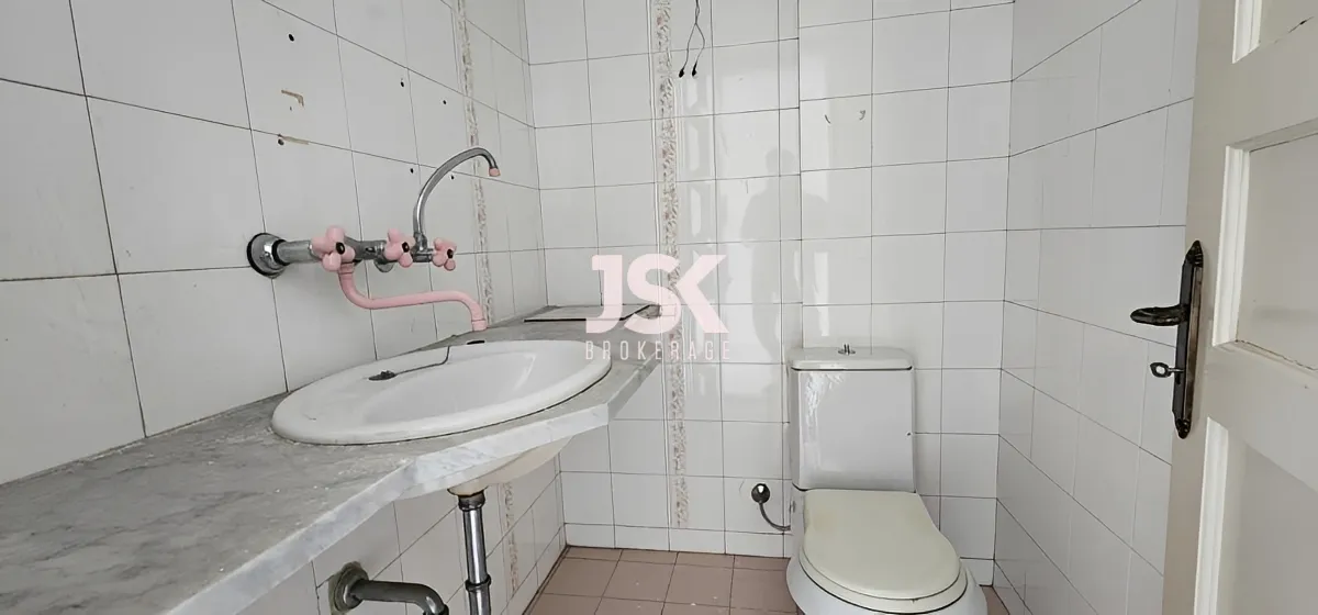 Office for Sale in Hadath