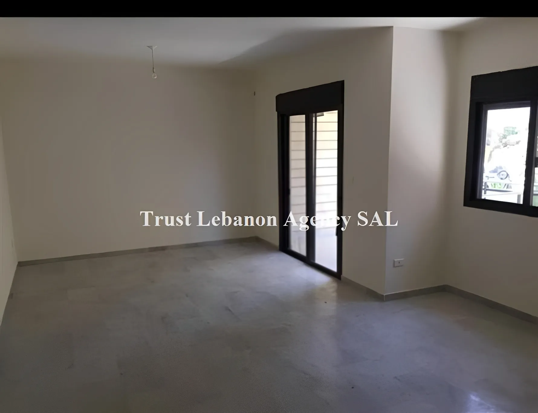 Apartment for Sale in Baabda Wadi Chahrour - 3 bed, 3 bath
