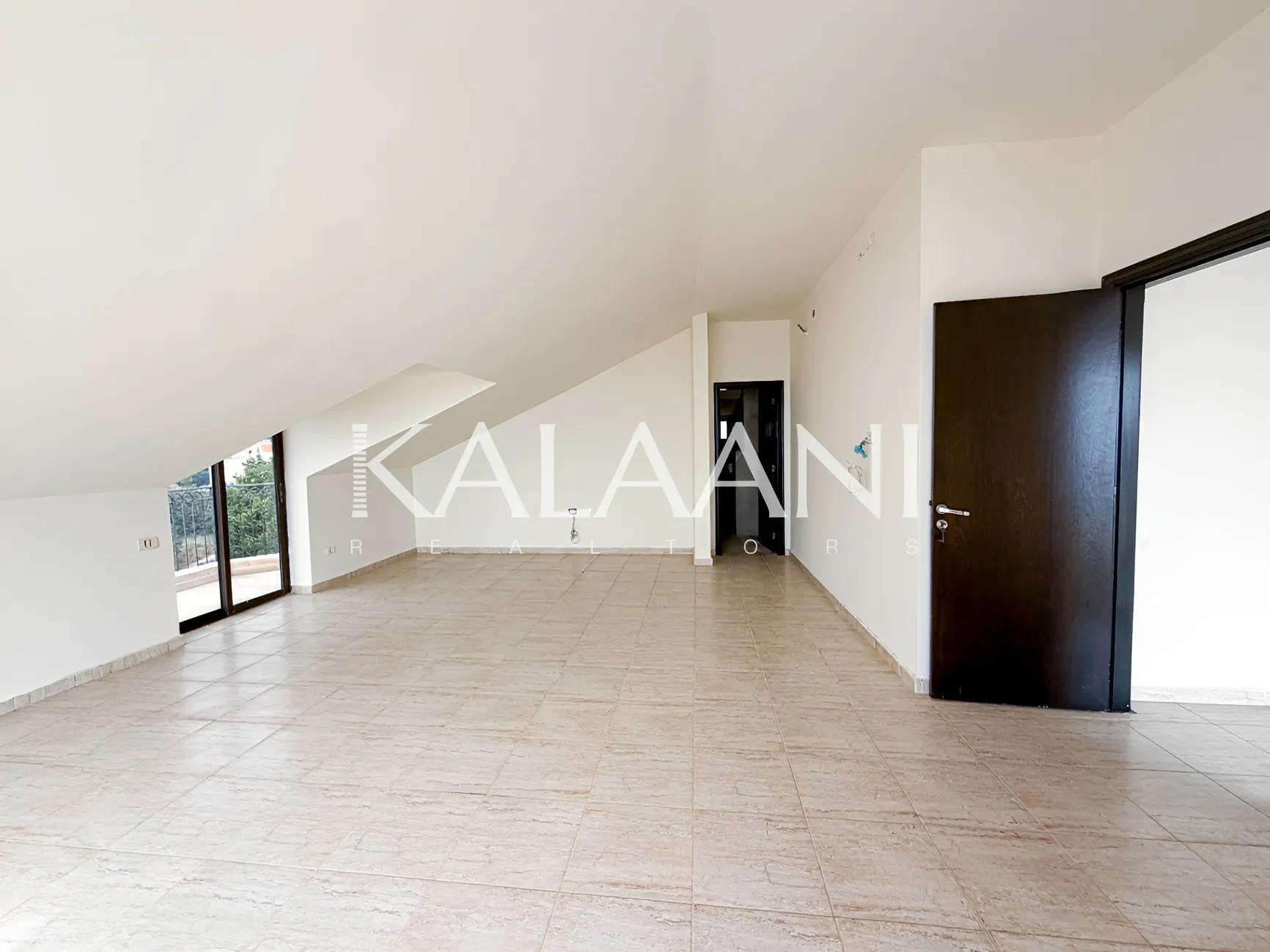 Duplex for sale in Mazraat Yachoua, Lebanon