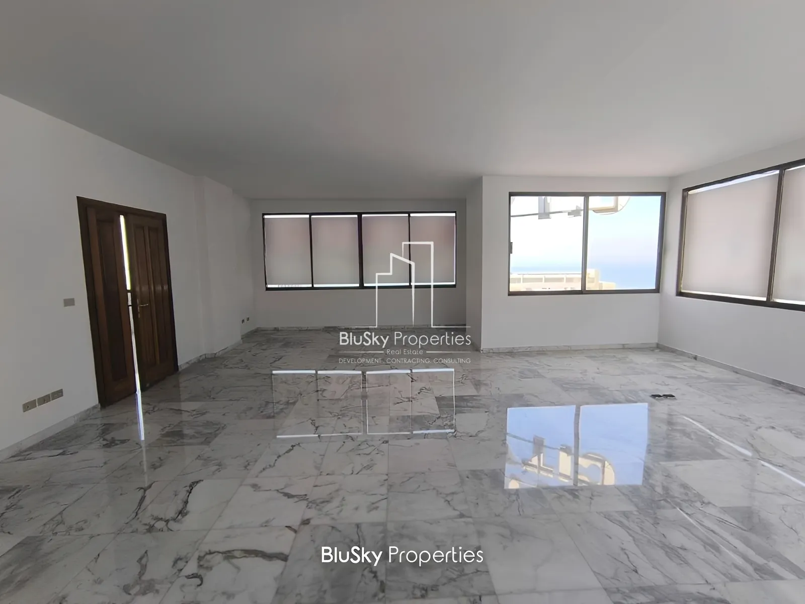 Office for sale in Zalka