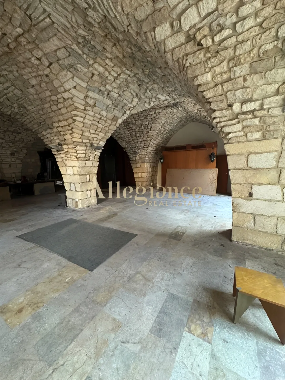 Commercial for sale in Jounieh