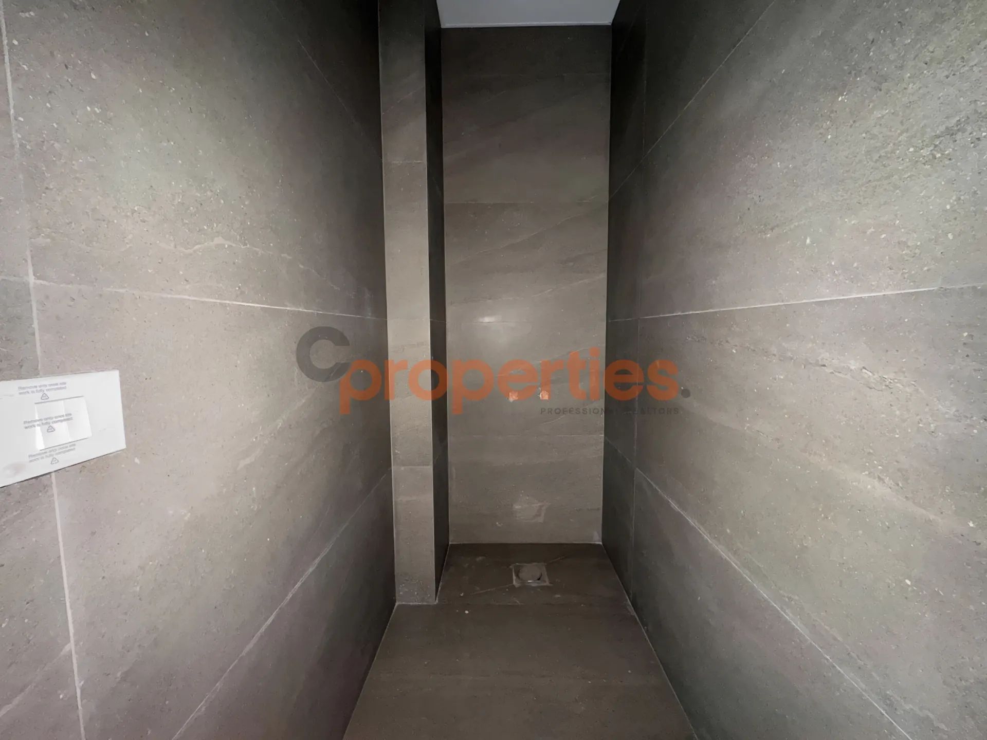 Office for Rent in Horch Tabet