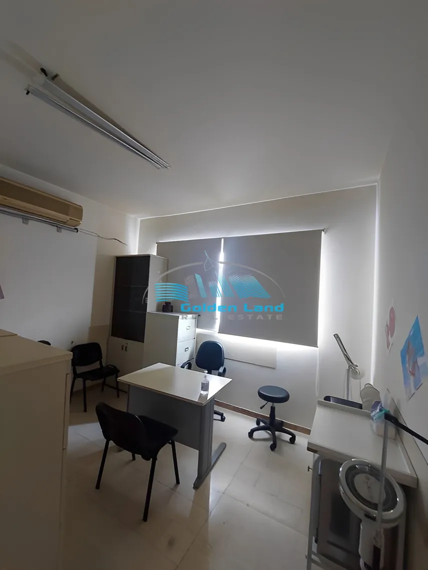 Office for rent in Dekwaneh