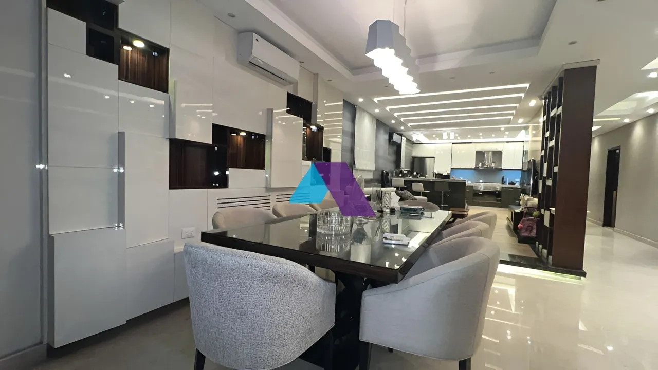 Apartment for Sale in Mar Takla - 3 bed, 4 bath