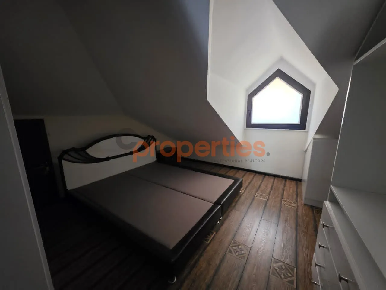 Villa for Rent in Zaarour