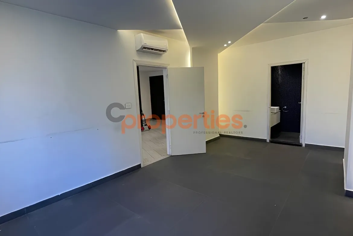 Office for Rent in Saifi Village