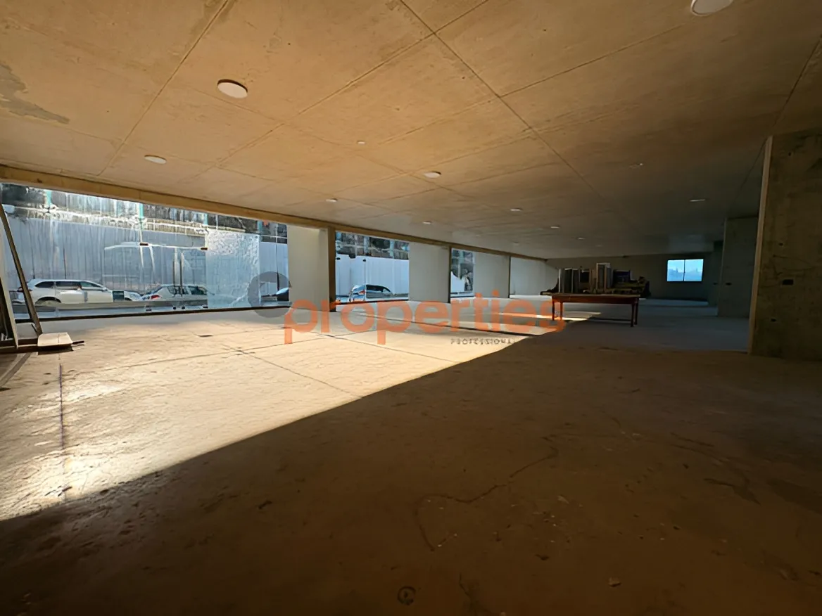 Showroom for Rent in Louaizeh
