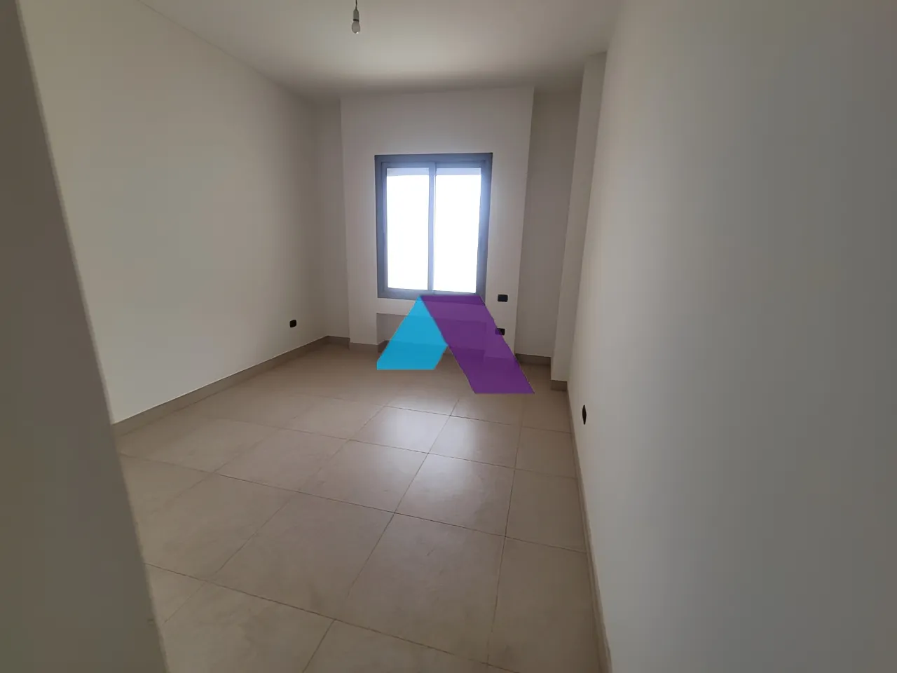 Apartment for sale in Ramlet El Baida, Beirut, Lebanon - 3 bed, 5 bath
