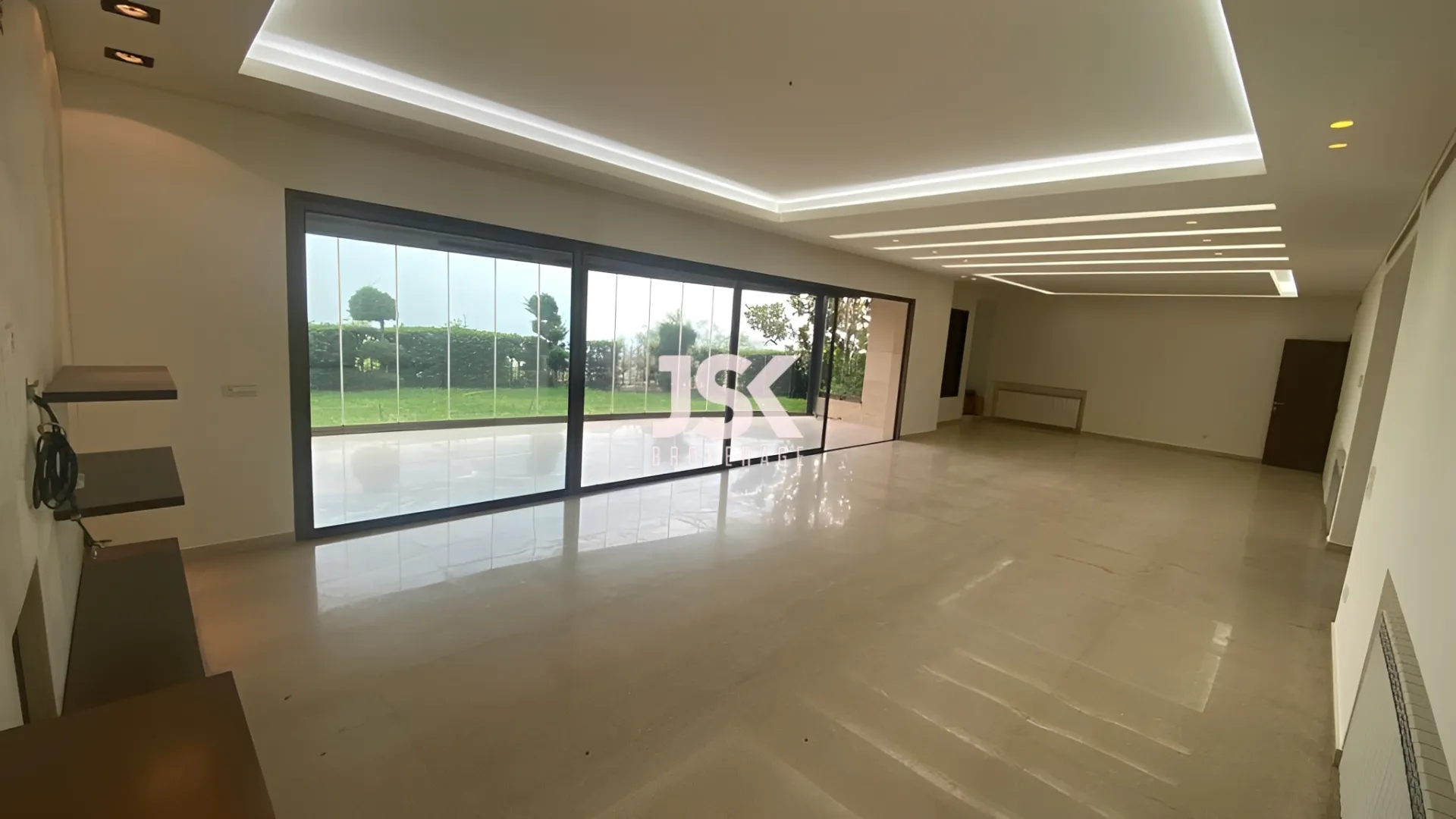 Apartment for Sale in Mtaileb