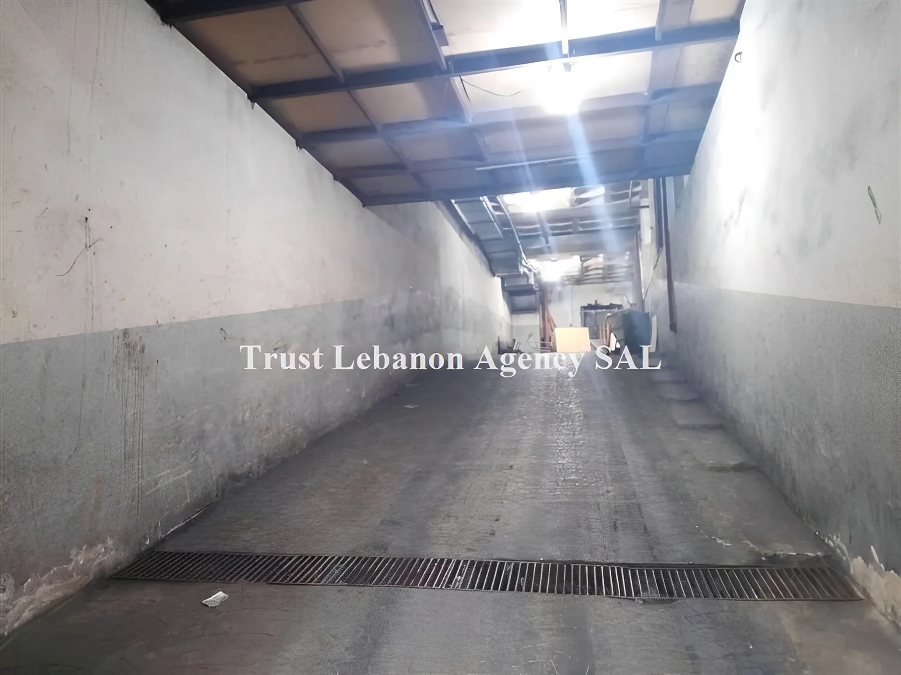 Office for rent in Beirut, Jnah