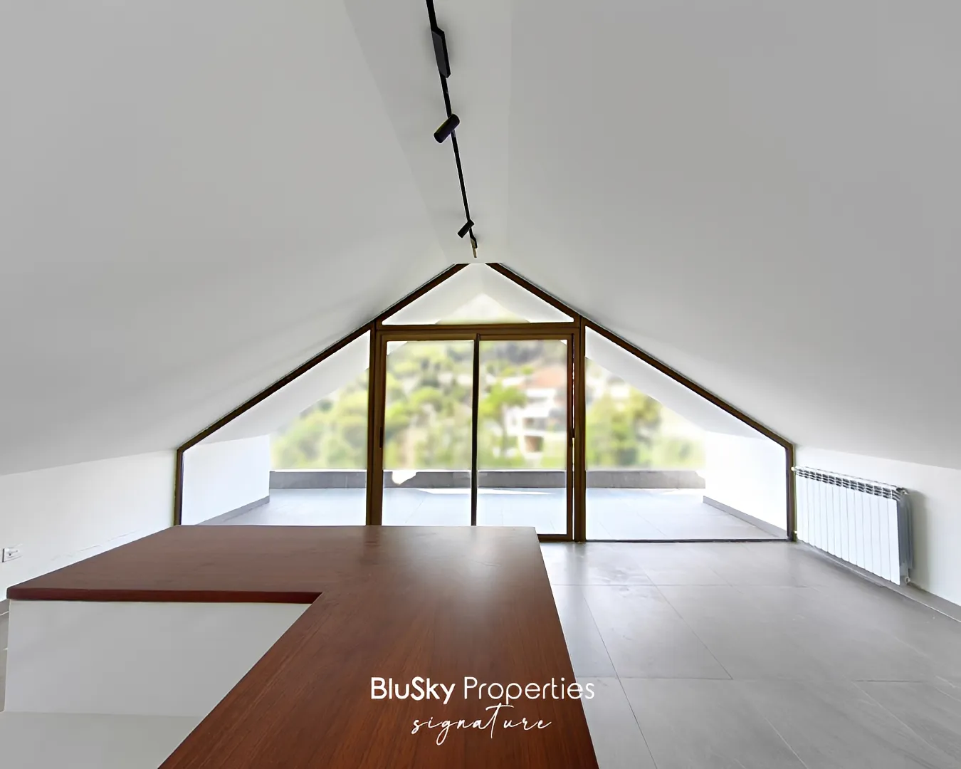 Duplex for sale in Baabdat