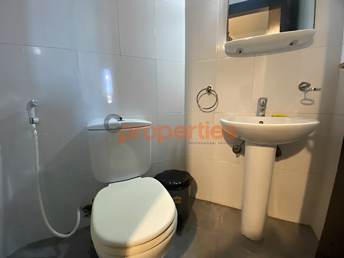 Office for Rent in Zalqa