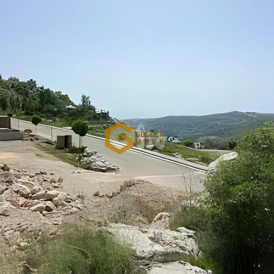 Land for Sale in Faqra