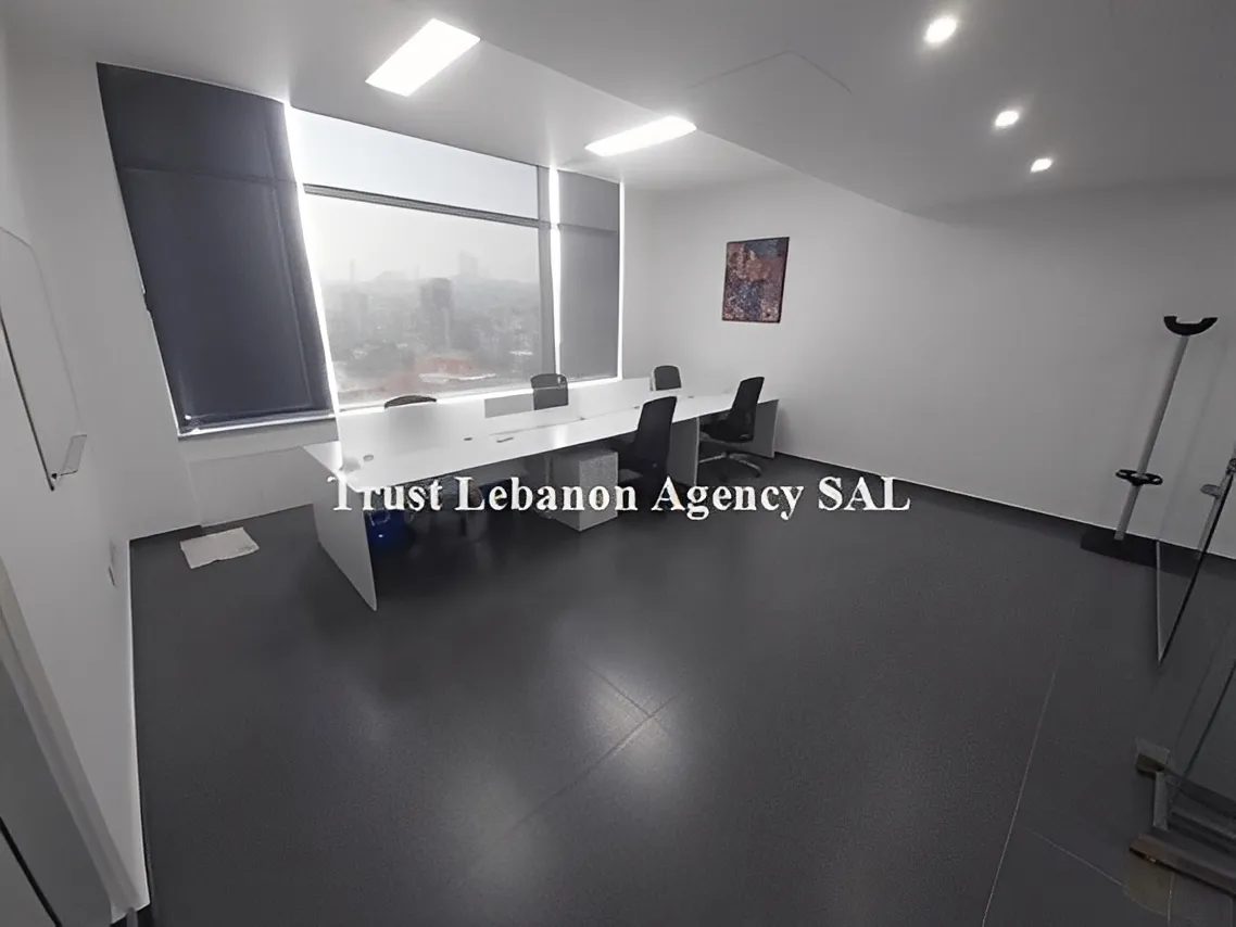 Office for rent in Metn, Dekweneh