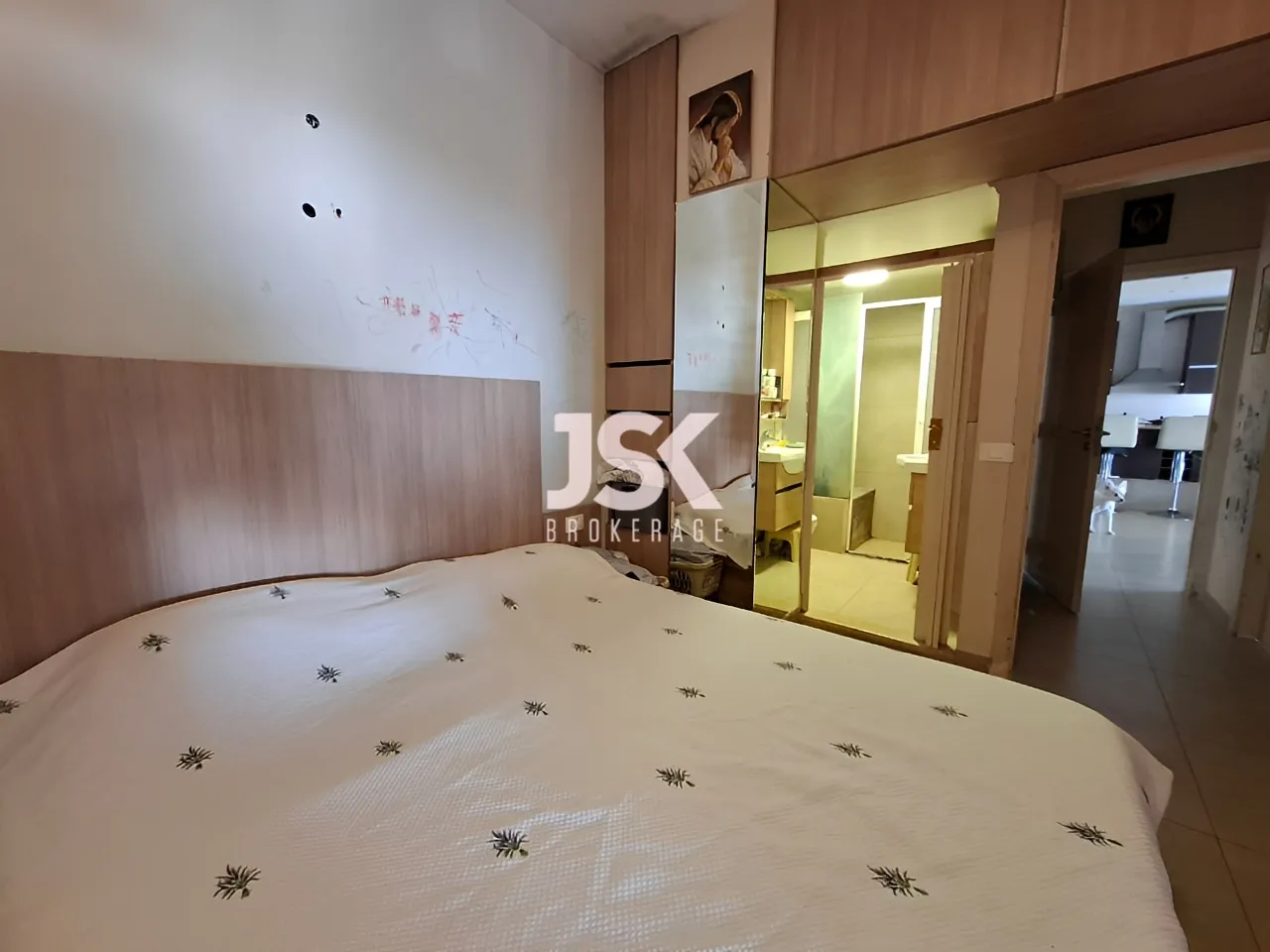 Apartment for Sale in Ballouneh
