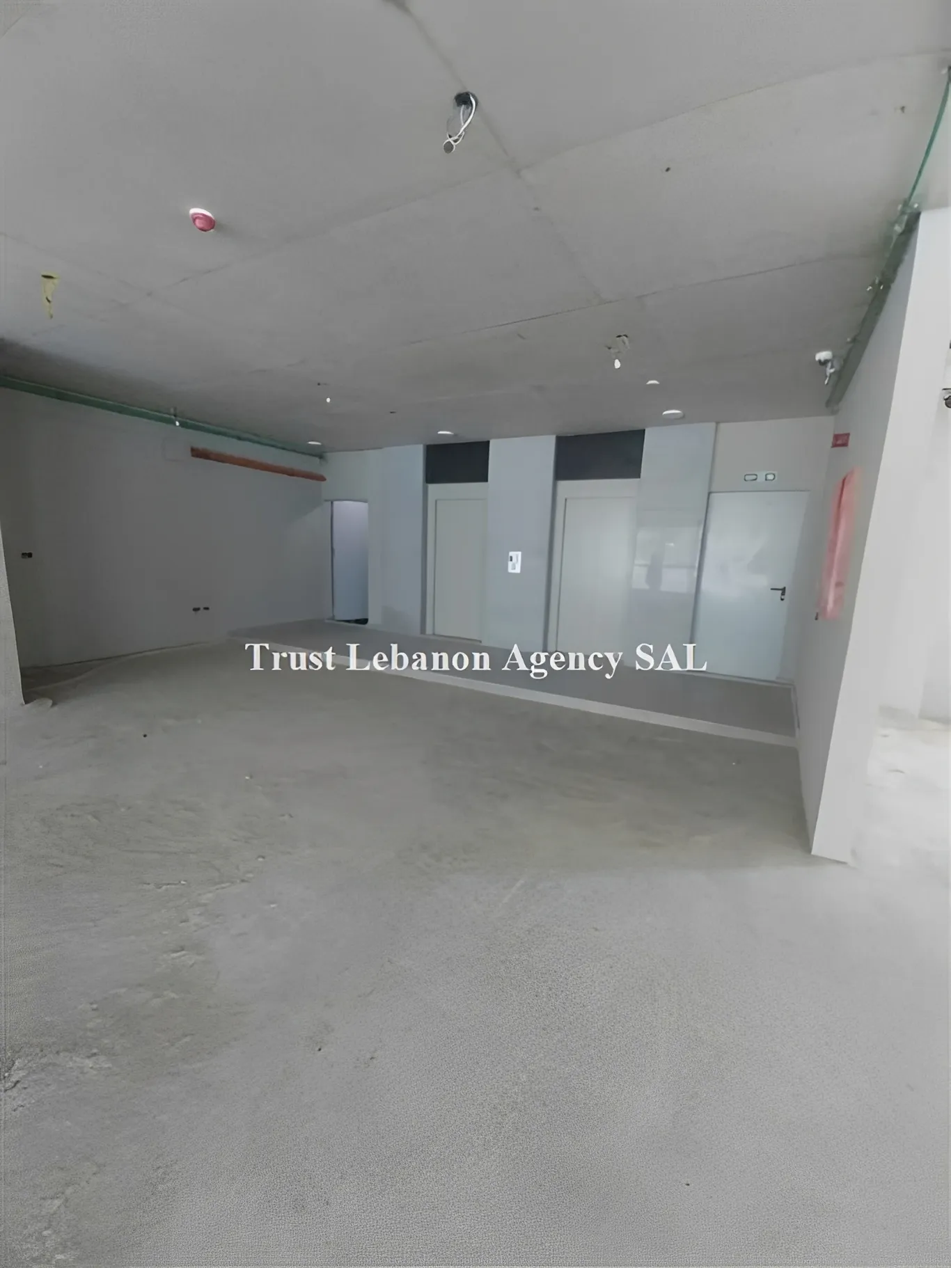Office for rent in Baabda, Louaizeh