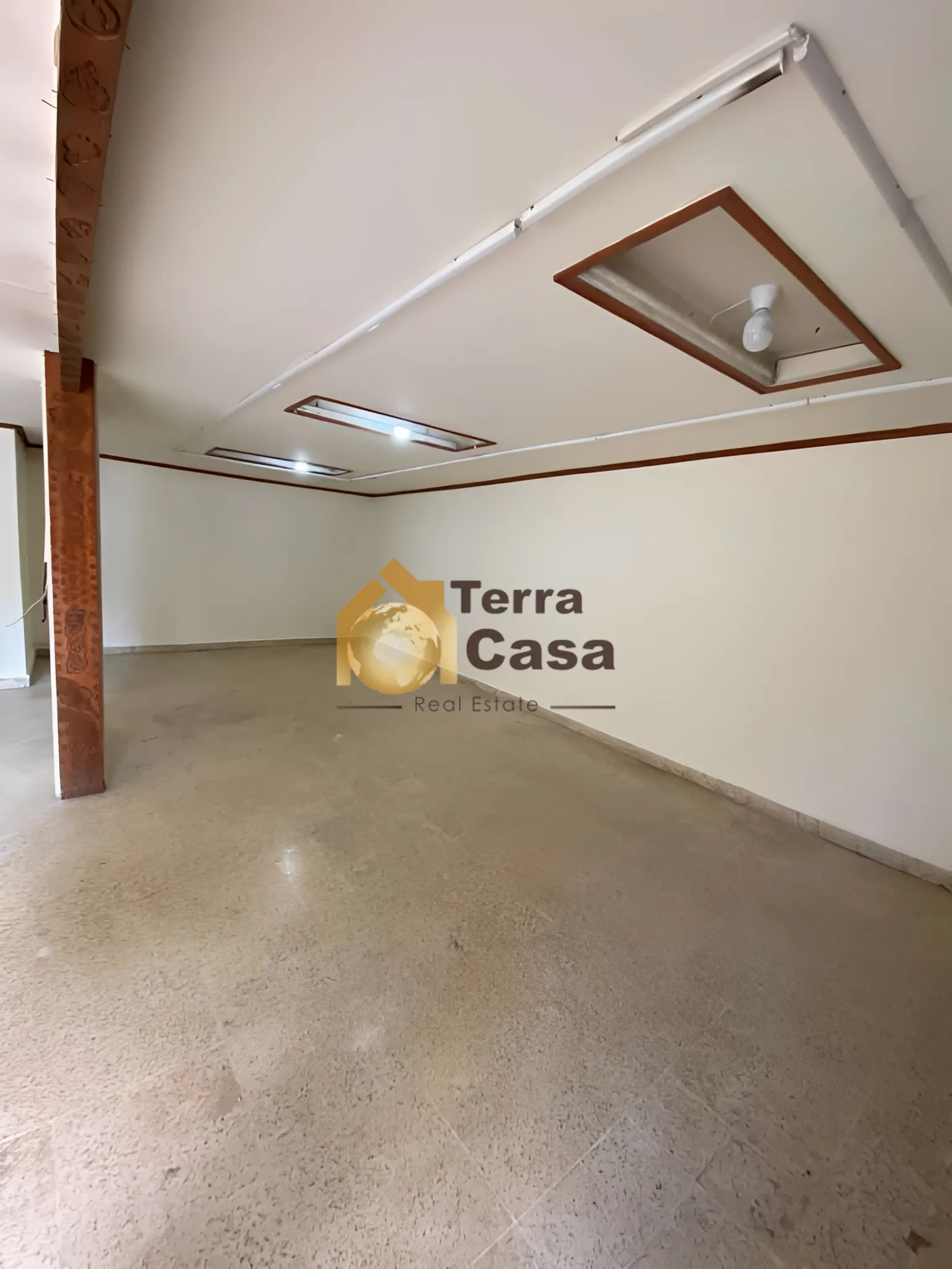 Shop for Rent in Shopforrentinzahlemaalakaprimelocation