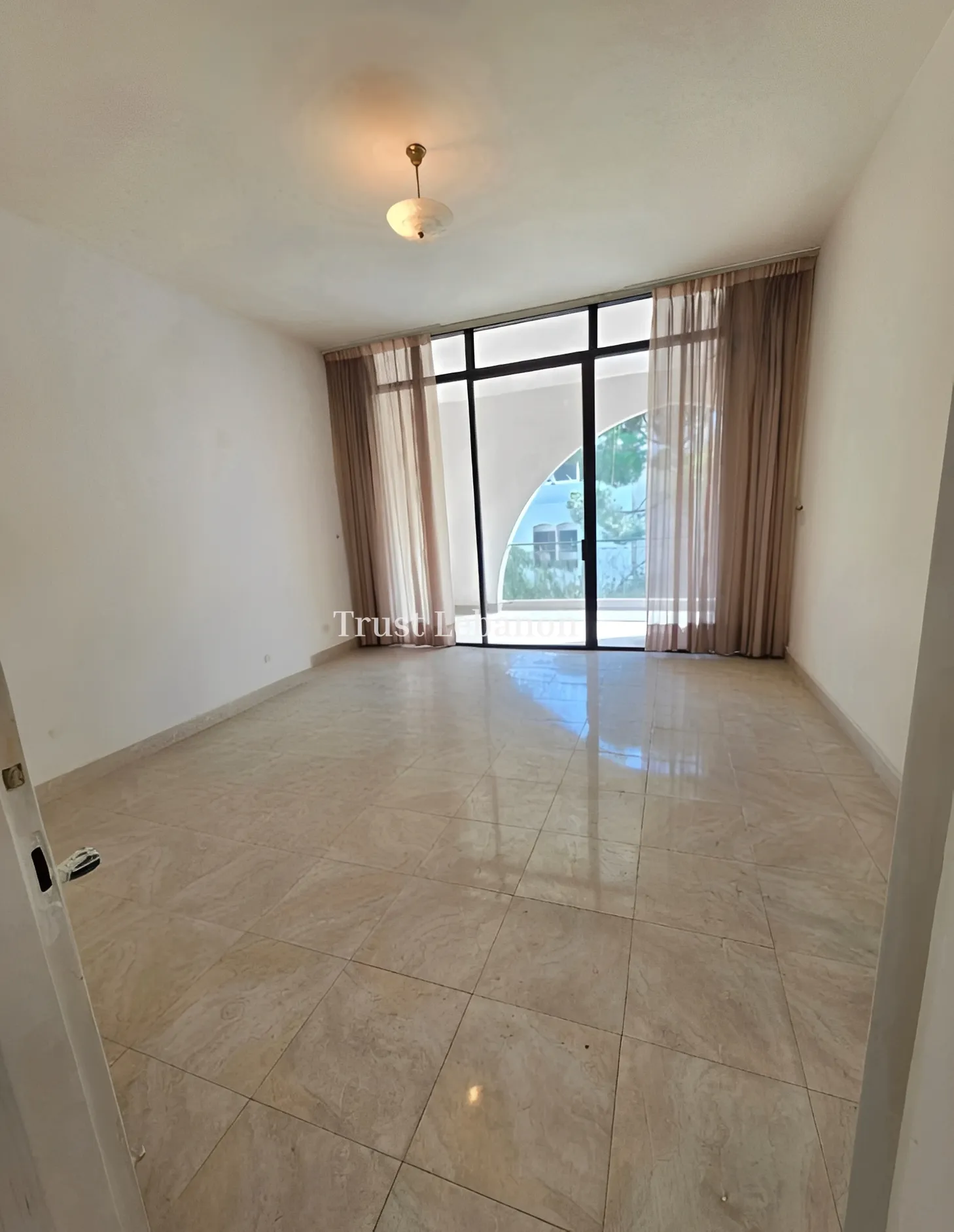 Villa for sale in Adma w Dafnah, Lebanon