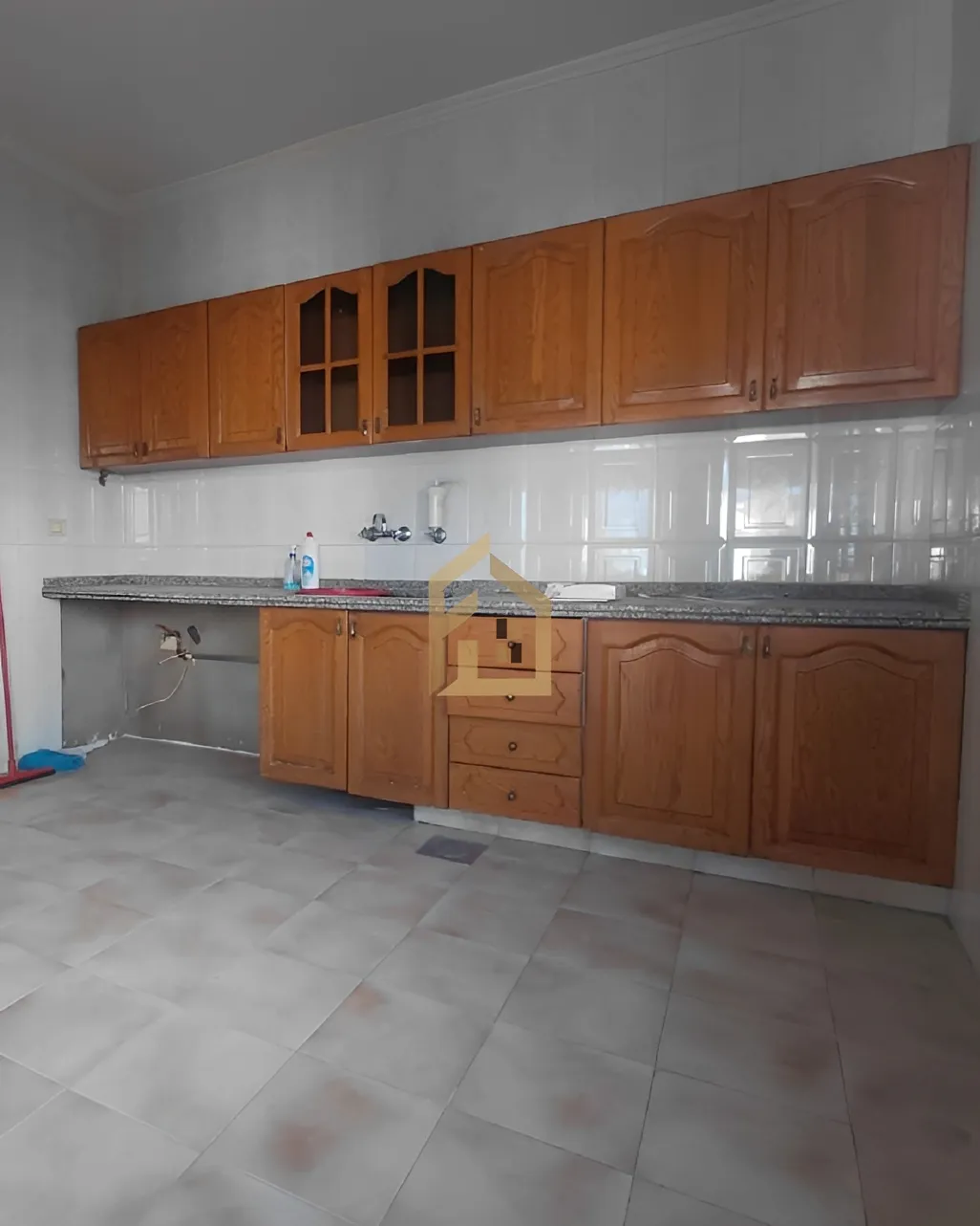 Apartment for sale in Ballouneh, Lebanon - 3 bed, 3 bath