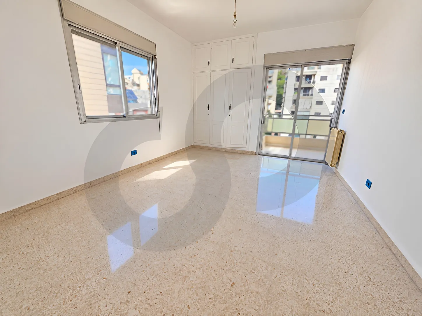 Apartment for Sale in Haret Sakher