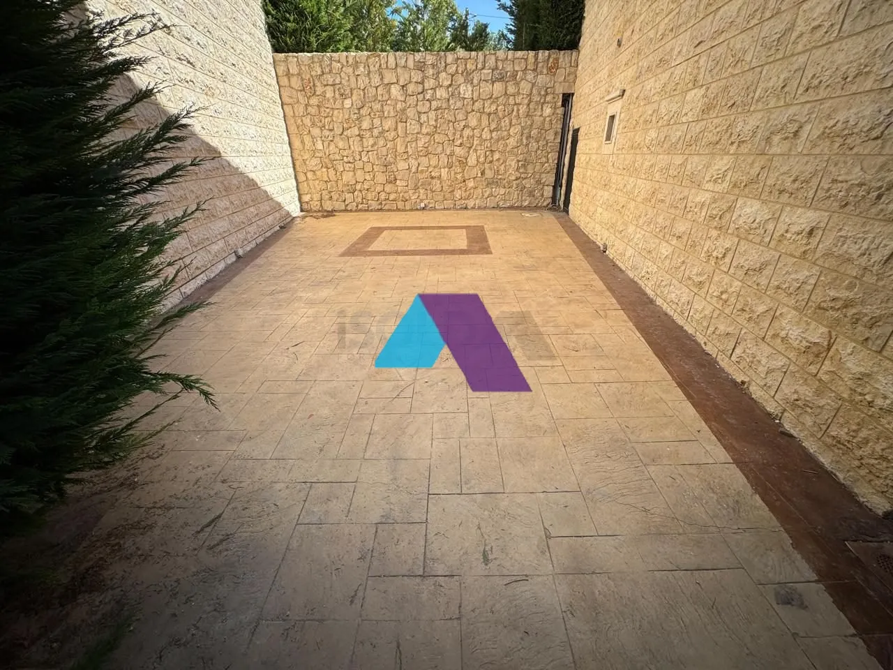 Villa for Sale in Aannaya