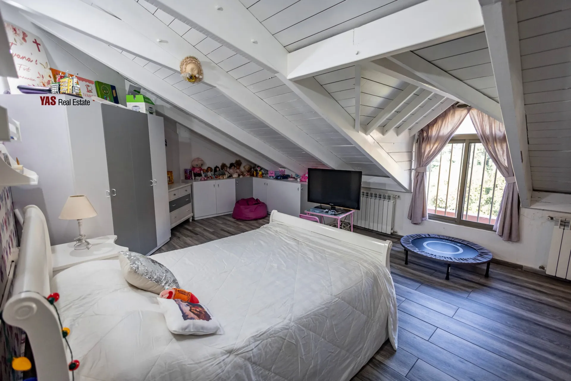 Apartment for Sale in Ballouneh