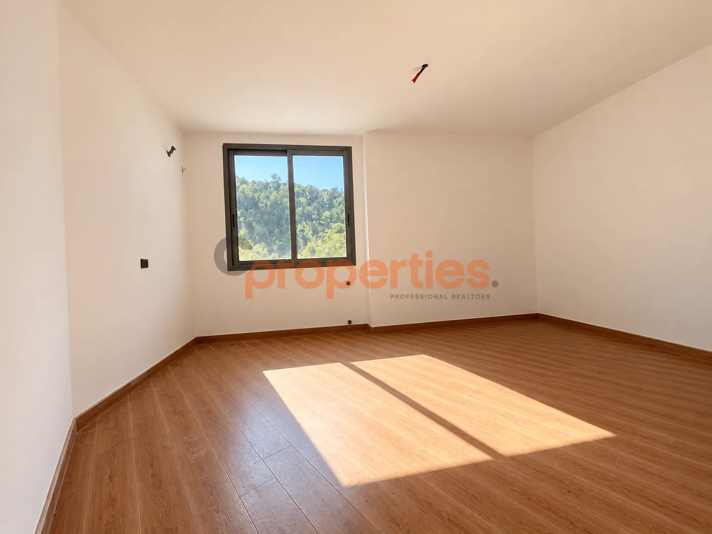 Apartment for Sale in Ain Aar