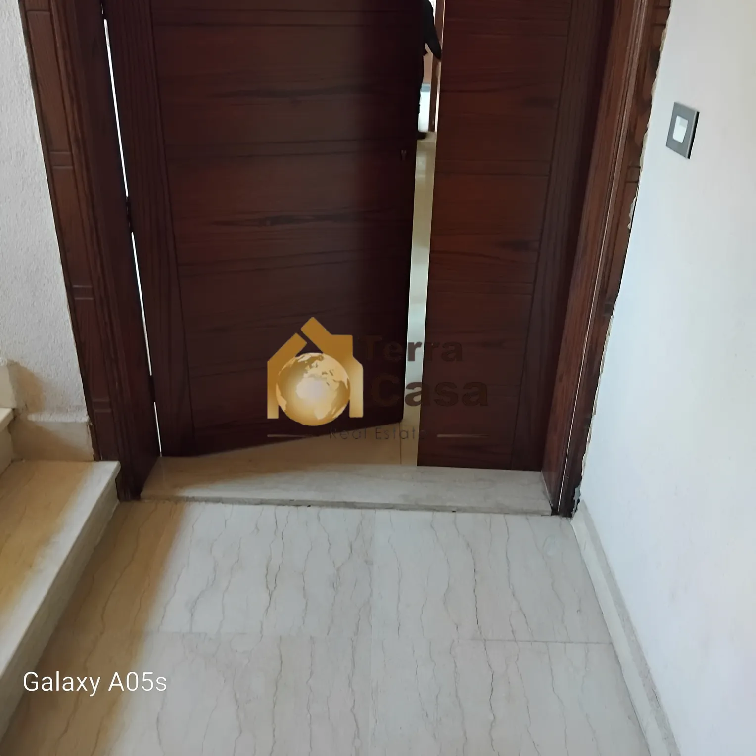 Apartment for Sale in Maalaka - 3 bed, 2 bath