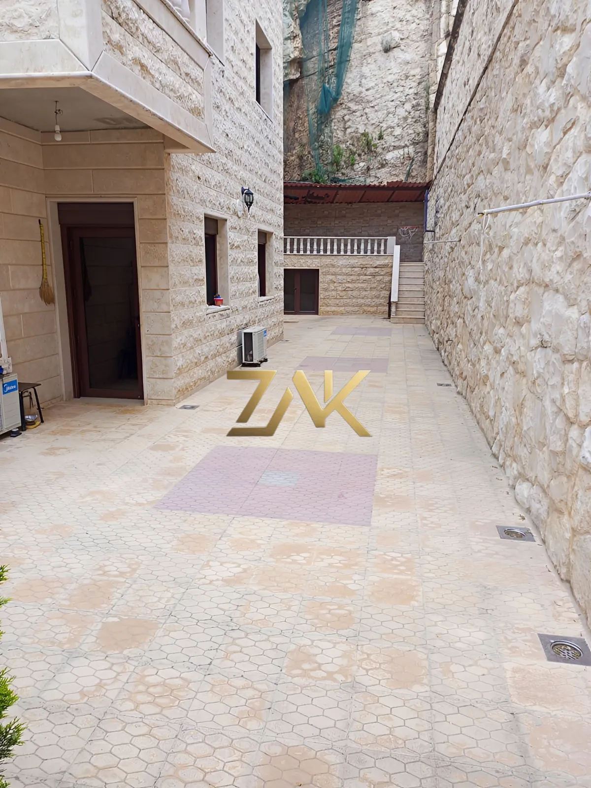 Building for Sale Ghazir