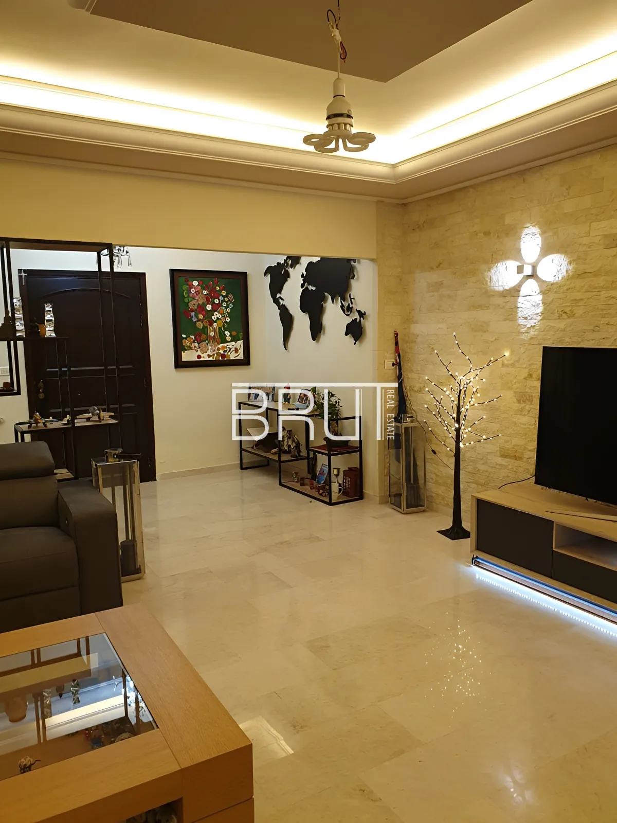 Apartment for Sale in Ballouneh