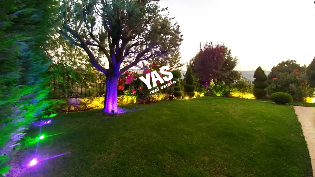 Villa for Sale in Ajaltoun