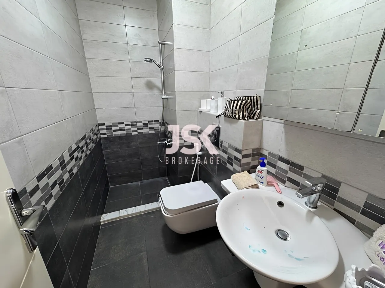 Apartment for Rent in Tallet El Khayyat