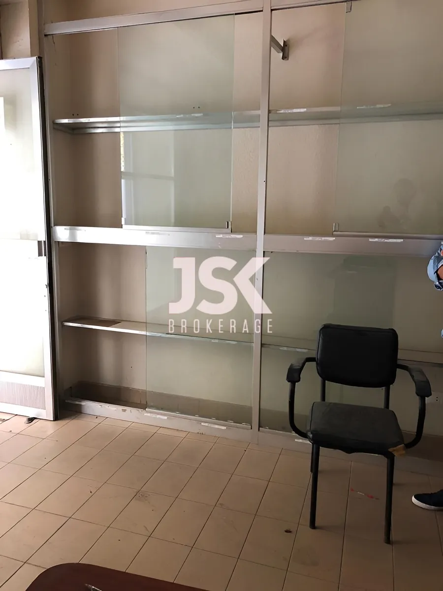 Shop for rent in Achrafieh