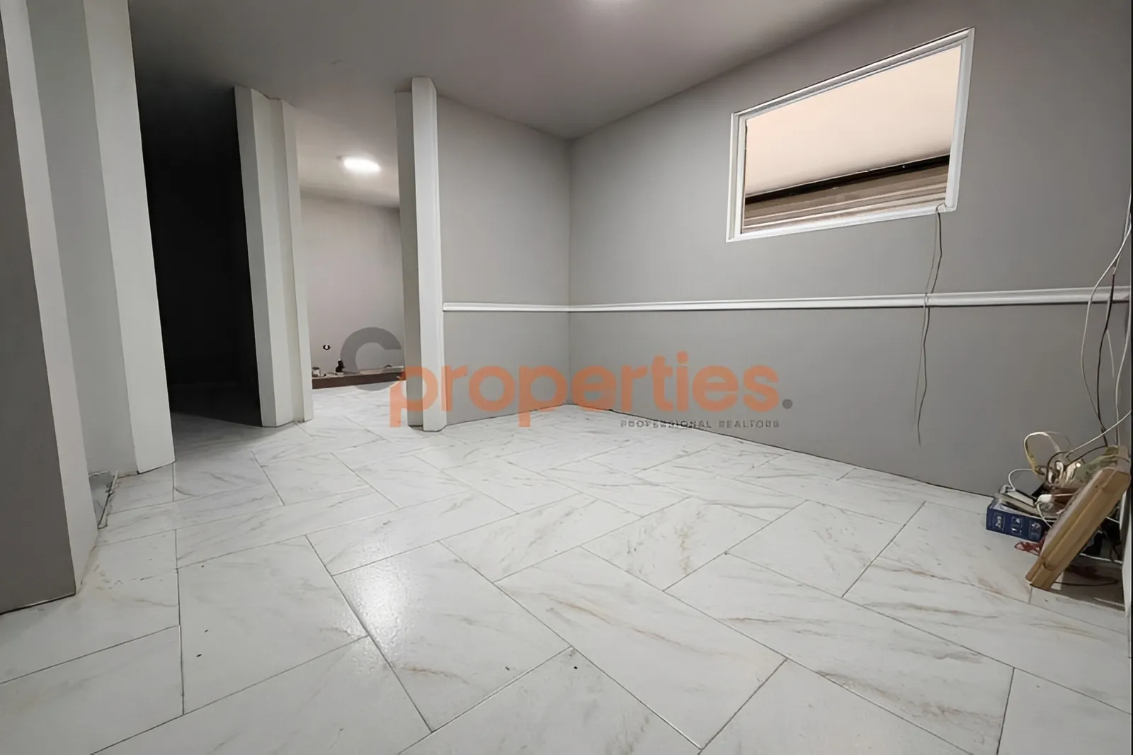 Shop for sale in Hazmieh