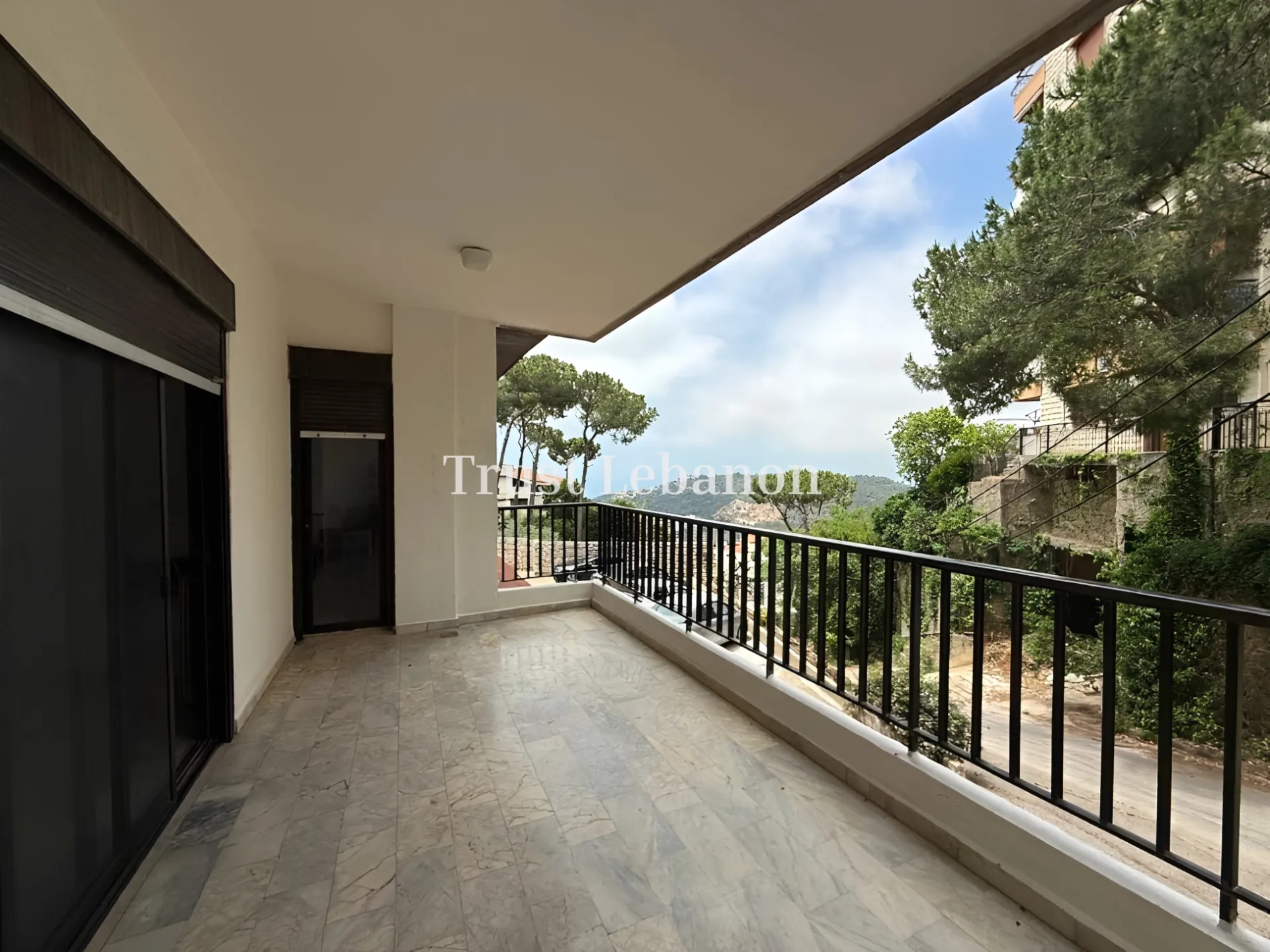 Apartment for rent in Broummana, Lebanon - 3 bed, 3 bath