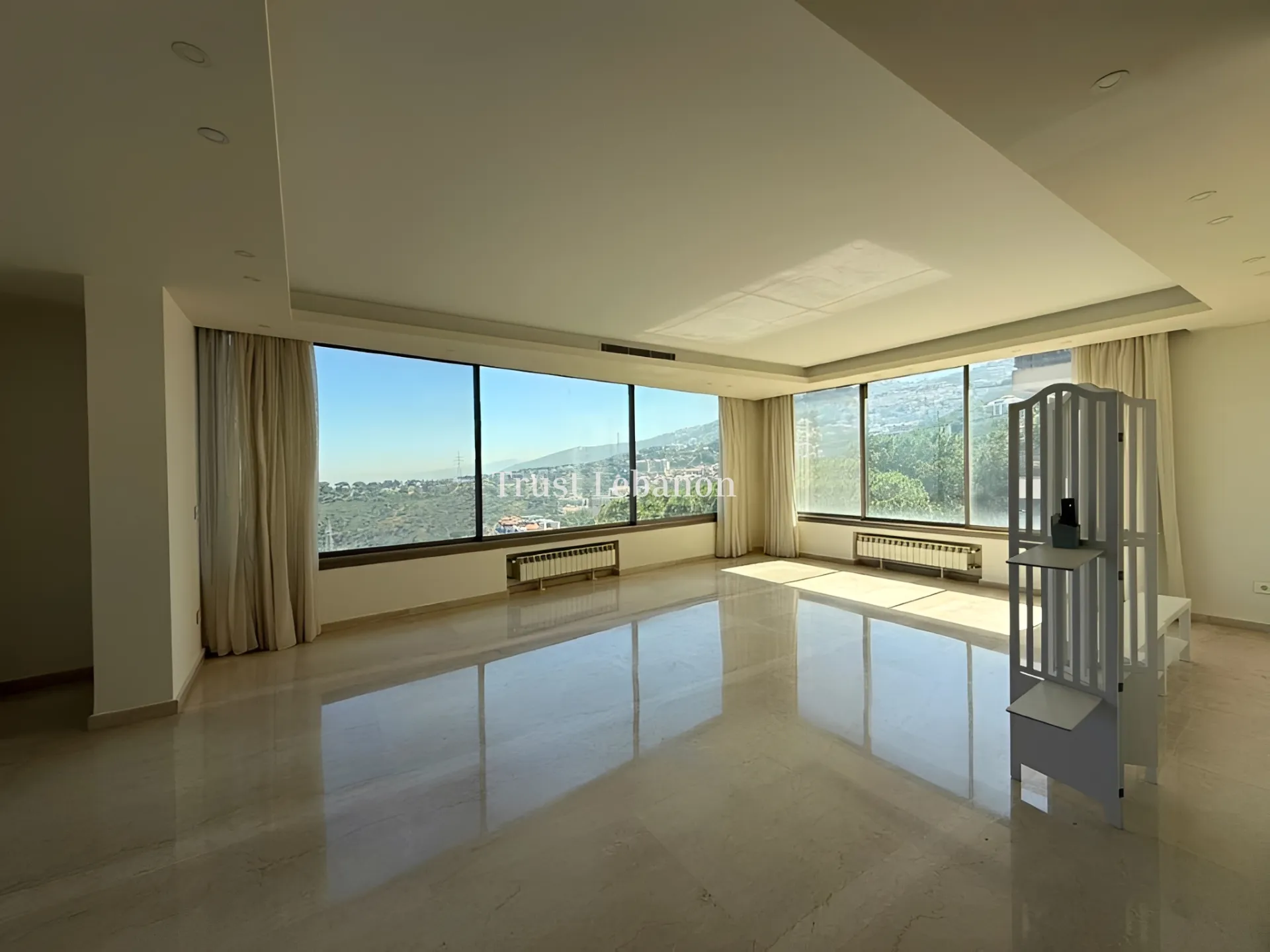 Apartment for rent in Beit Meri, Lebanon - 3 bed, 4 bath