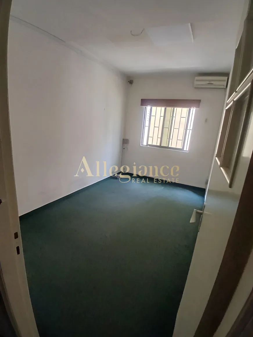 Office for rent in Jdeideh