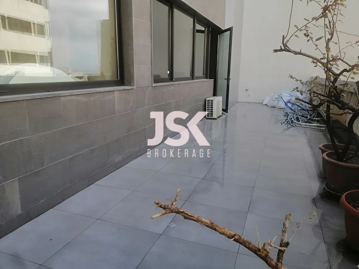 Office for rent in Gemmayzeh