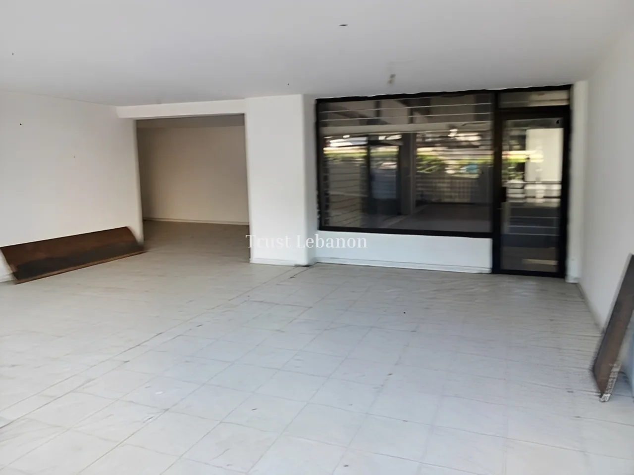 Shop for rent in Horch Tabet, Lebanon